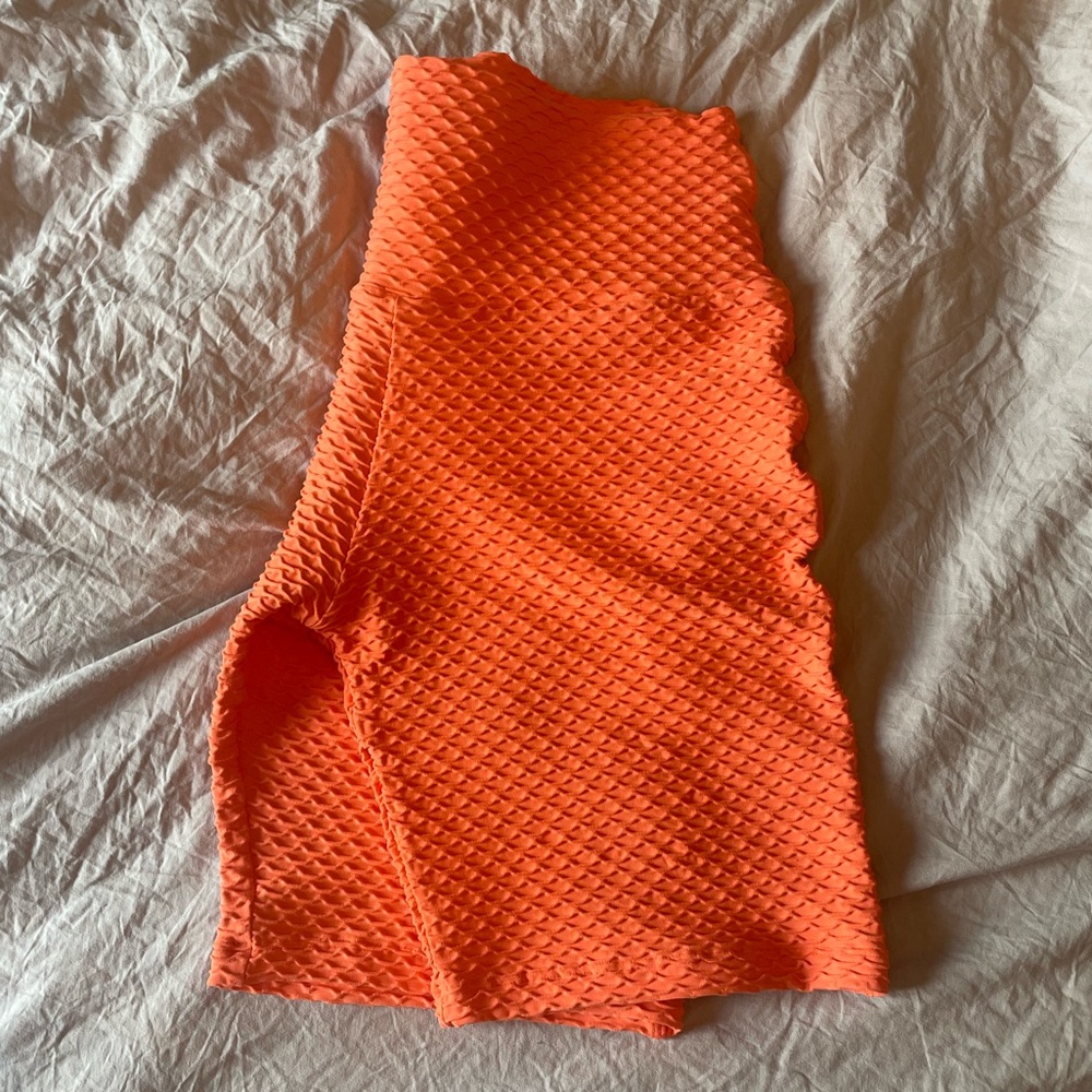 Curvy Croco Shorts “Rio” - Picture 2 of 4